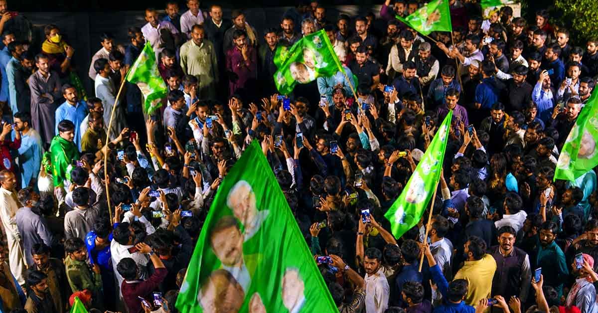 آزاد کشمیر انتخابات کا پہلا مرحلہ، ن لیگ 9 اور پیپلز پارٹی 4 نشستوں پر کامیاب ایل اے 1 میرپور 1 میں ن لیگ کے اظہر صادق 15 ہزار 427 ووٹ لے کر کامیاب