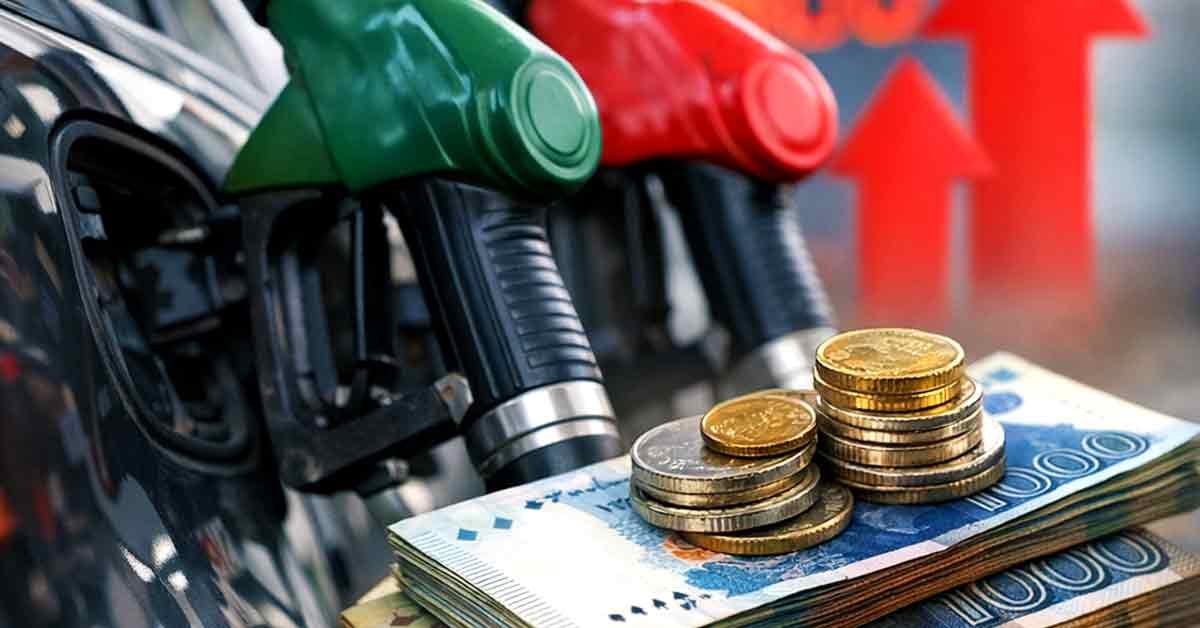 پیٹرول اور ڈیزل مزید مہنگا، نئی قیمتوں کا نوٹیفکیشن جاری  پیٹرول 1 روپے 63 پیسے، ہائی سپیڈ ڈیزل 1 روپے 55 پیسے فی لیٹر مہنگا