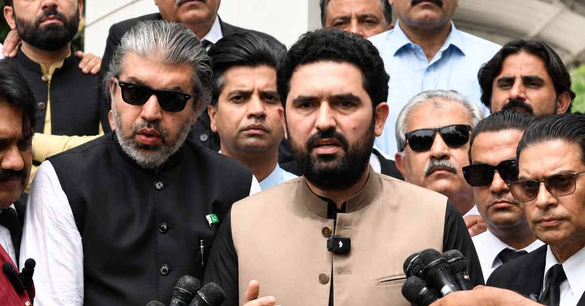 نوجوانوں میں انقلاب کی چمک دیکھ رہا ہوں: سہیل آفریدی عمران خان کی صحت سے متعلق تشویشناک خبریں آ رہی ہیں