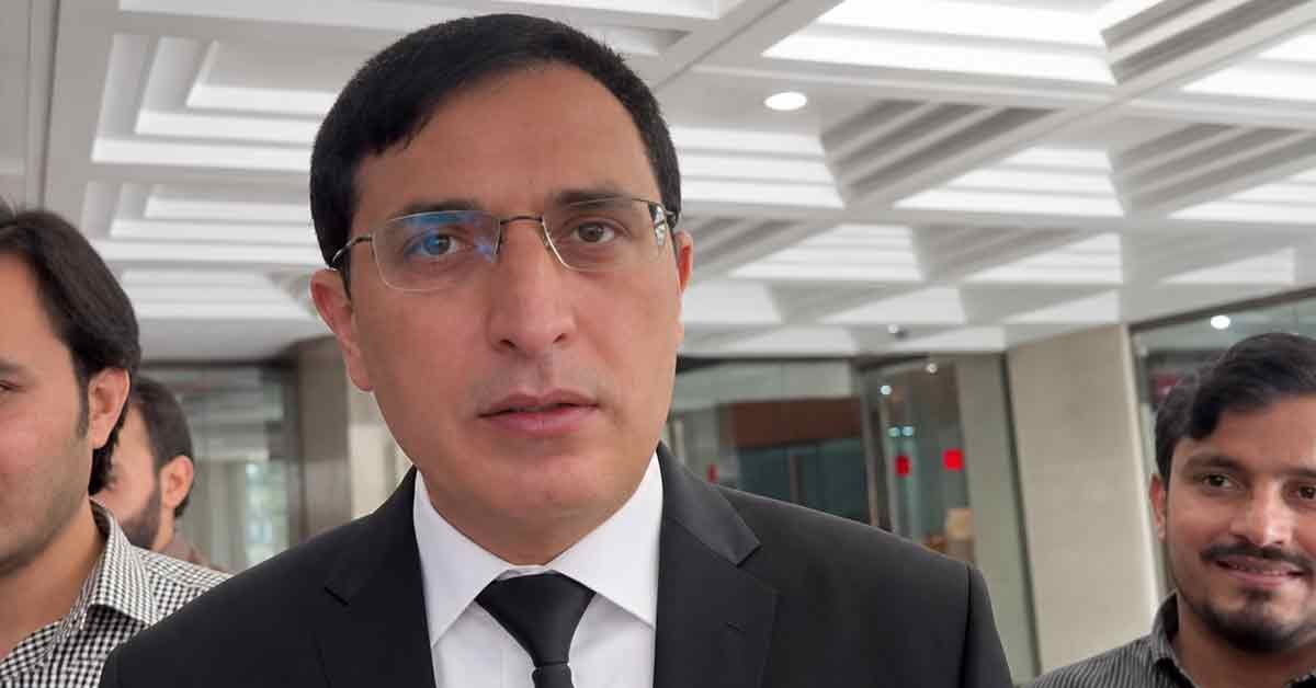 مذاکرات کےلئے تیار لانگ مارچ اسلام آباد ضرور آئے گا، چیئرمین پی ٹی آئی بیرسٹر گوہر