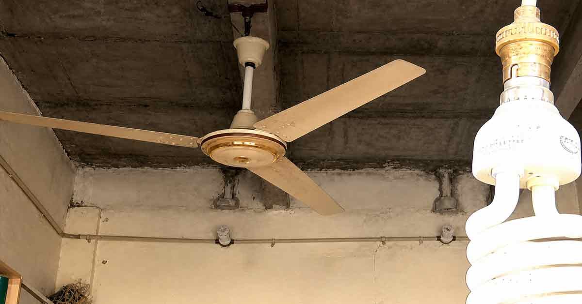 لوڈشیڈنگ بے قابو پشاور کے بعض علاقوں میں16 گھنٹے تک بجلی بند رہنا معمول